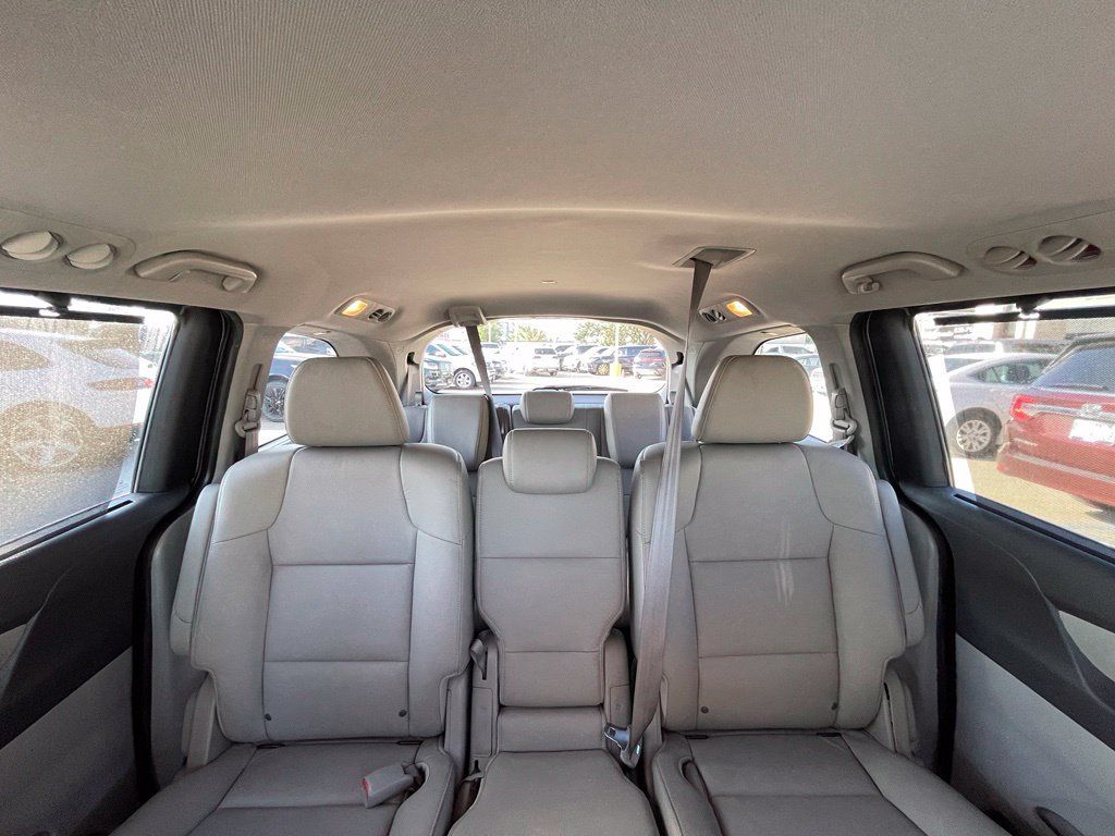 Used 2015 Honda Odyssey EX-L image 16