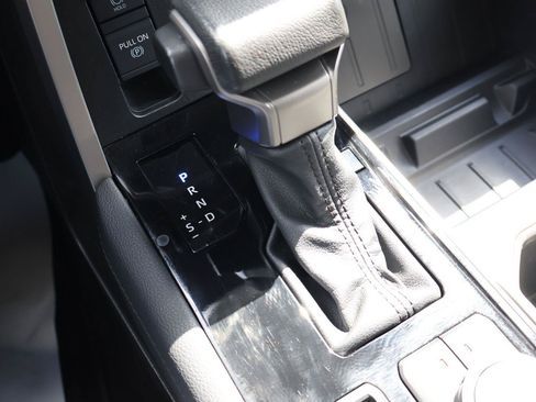 Used 2023 Toyota Tundra Limited AWD/4WD image 29
