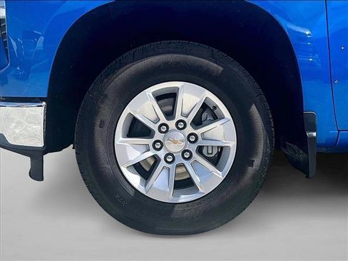 Used 2025 Chevrolet Silverado 1500 LT RWD image 10