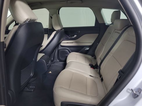 Certified 2025 Lincoln Corsair Grand Touring AWD/4WD image 15