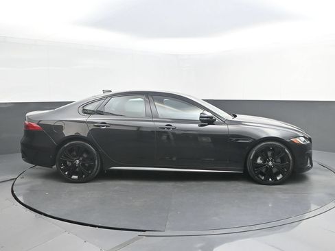 Certified 2024 Jaguar XF R-Dynamic SE AWD/4WD image 8