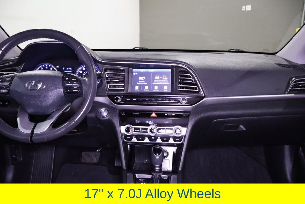 Used 2020 Hyundai Elantra Limited w/ Cargo Package (C1) FWD image 25