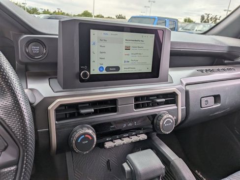 Used 2025 Toyota Tacoma SR5 image 13