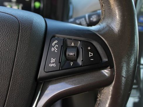 Used 2015 Chevrolet Volt FWD image 5
