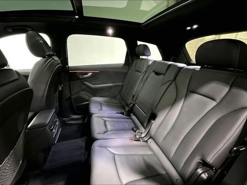 Certified 2025 Audi Q7 2.0T Premium w/ Convenience Plus Package image 27