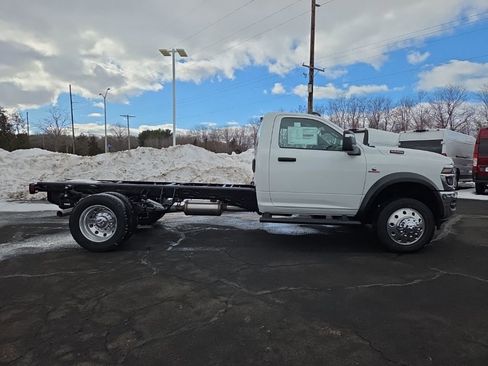 New 2026 RAM 5500 Tradesman image 2