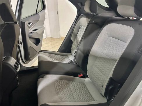Used 2024 Chevrolet Equinox LS w/ LS Convenience Package FWD image 13
