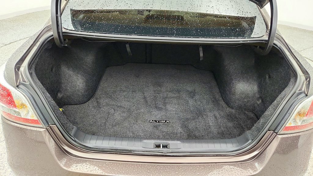 Used 2014 Nissan Altima 2.5 SV FWD image 20