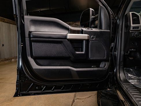 Used 2020 Ford F250 Lariat image 29