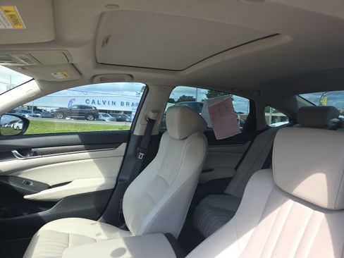 Used 2018 Honda Accord EX-L image 11