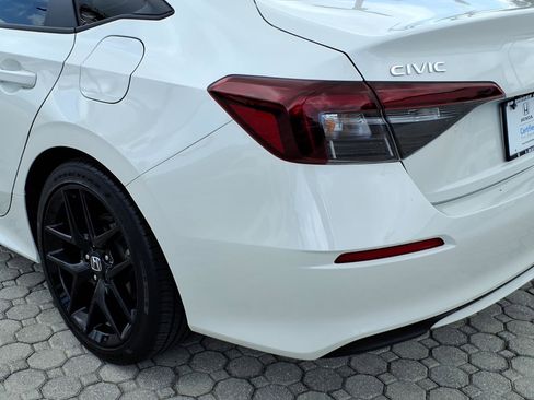 Used 2025 Honda Civic Sport image 21