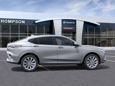 New 2025 Buick Envista Avenir image 29