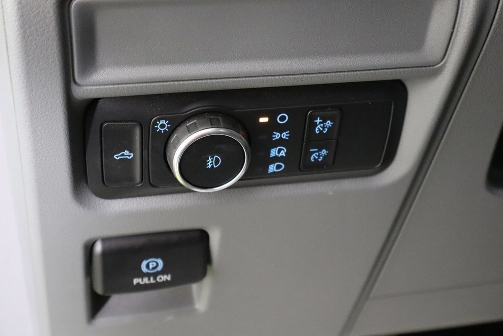 Used 2022 Ford F150 XL w/ Equipment Group 101A High RWD image 16