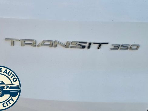 Used 2017 Ford Transit 350 XLT RWD image 29