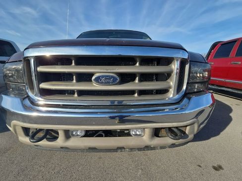 Used 2004 Ford F250 Lariat image 2
