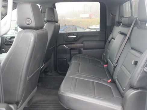 Used 2023 GMC Sierra 3500 Denali image 34