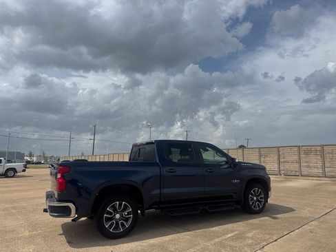 Used 2022 Chevrolet Silverado 1500 LT w/ Texas Edition Plus RWD image 23