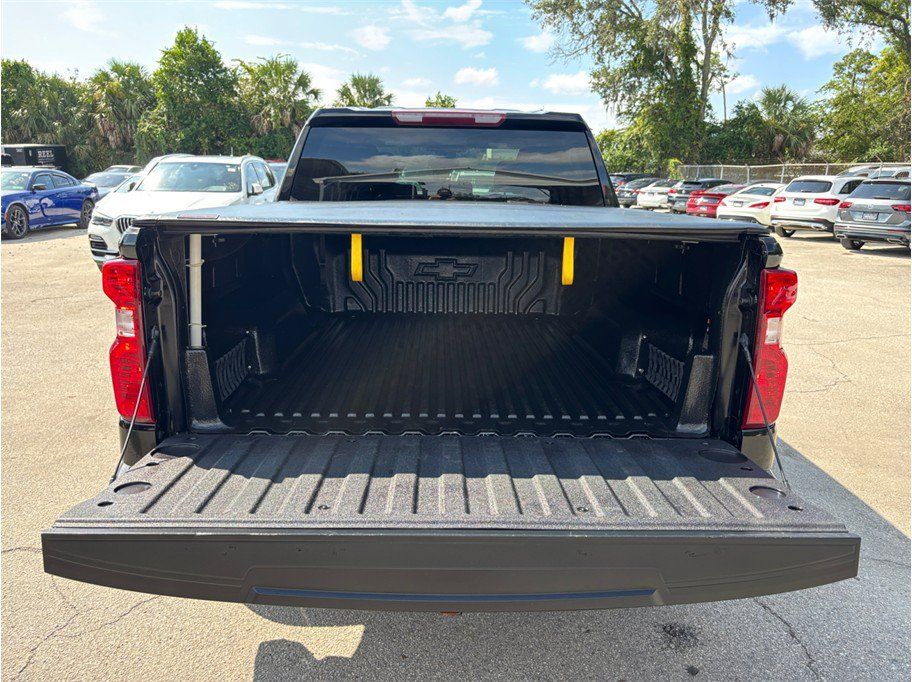 Used 2023 Chevrolet Silverado 1500 LT AWD/4WD image 39