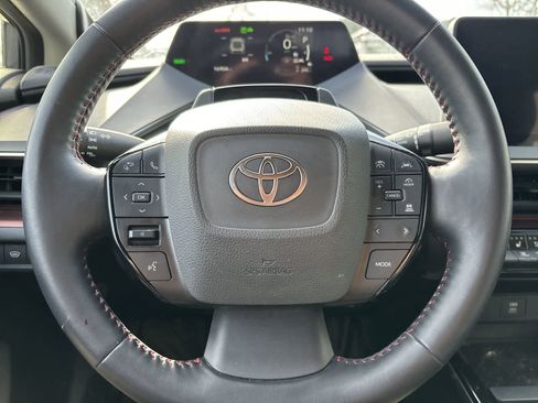 Used 2023 Toyota Prius Prime Premium image 7