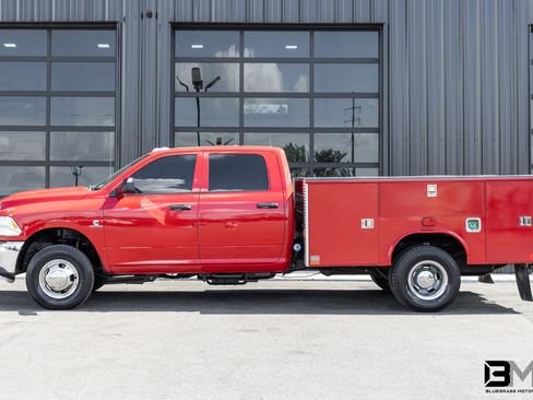 Used 2015 RAM 3500 Tradesman w/ Chrome Appearance Group AWD/4WD image 4