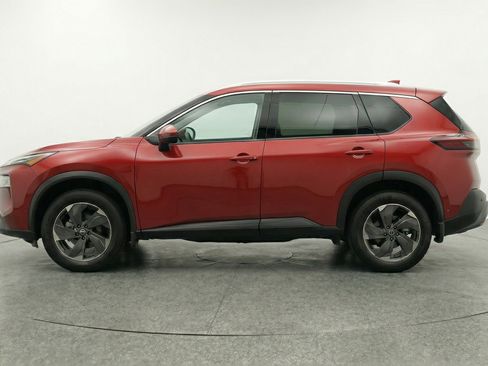 Used 2025 Nissan Rogue SV AWD/4WD image 5