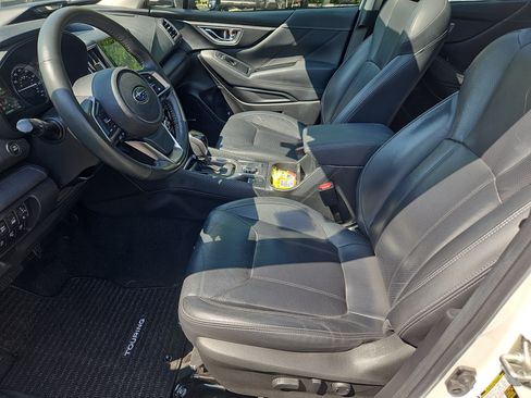 Certified 2023 Subaru Forester Touring AWD/4WD image 33