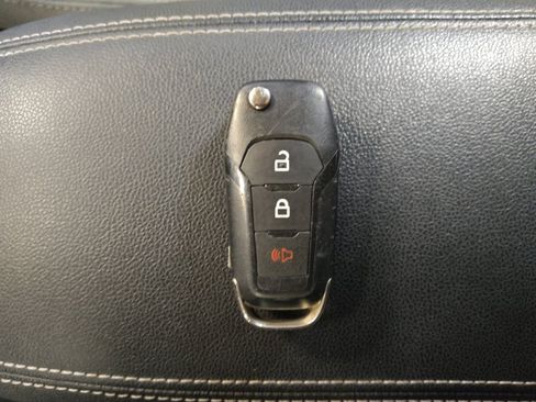 Used 2021 Ford Escape S FWD image 32