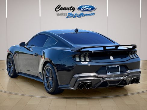 Used 2026 Ford Mustang Dark Horse RWD image 7