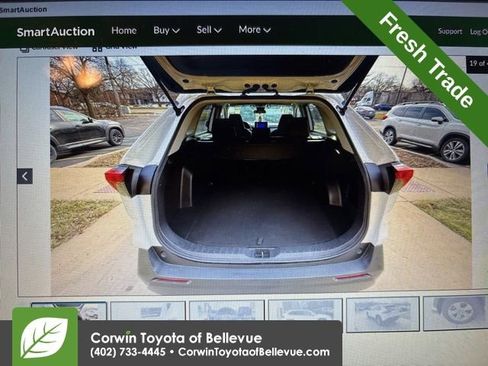 Used 2025 Toyota RAV4 XLE AWD/4WD image 18