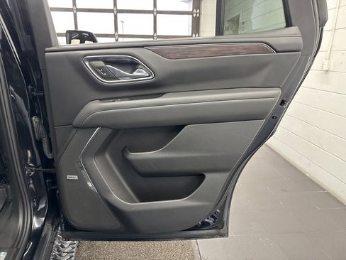 Used 2023 Chevrolet Tahoe Z71 w/ Luxury Package image 60