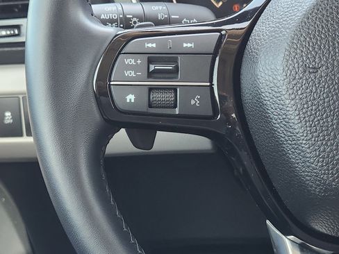 Certified 2024 Honda Pilot Touring image 28