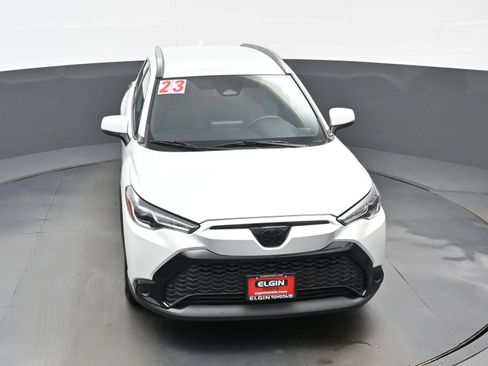 Used 2023 Toyota Corolla Cross AWD Hybrid image 34
