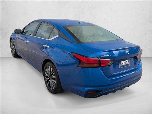 Used 2025 Nissan Altima 2.5 SV image 7