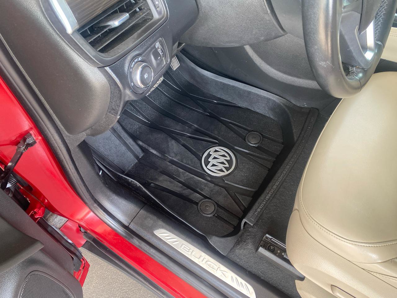 Used 2019 Buick Envision Preferred FWD image 14
