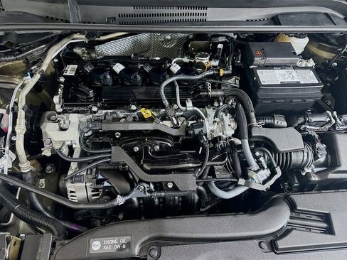 Used 2025 Toyota Corolla LE image 29