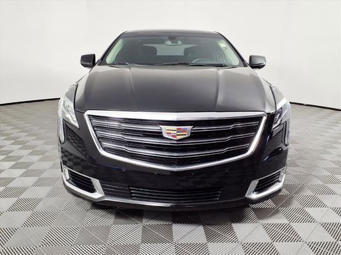 Used 2019 Cadillac XTS Luxury image 2