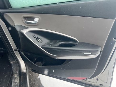 Used 2016 Hyundai Santa Fe Sport image 22