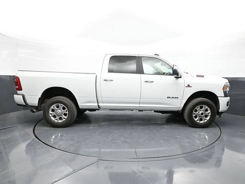 Used 2024 RAM 2500 Laramie AWD/4WD image 4