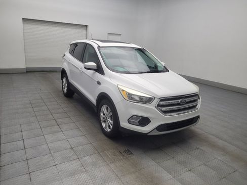 Used 2017 Ford Escape SE FWD image 13