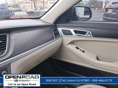 Used 2015 Hyundai Genesis 3.8 w/ Option Group 04 image 19