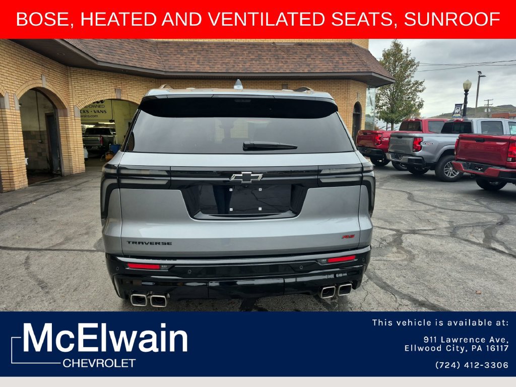 Used 2024 Chevrolet Traverse RS FWD image 14