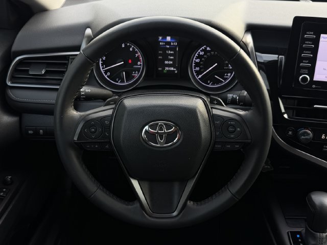 Used 2024 Toyota Camry SE FWD image 13