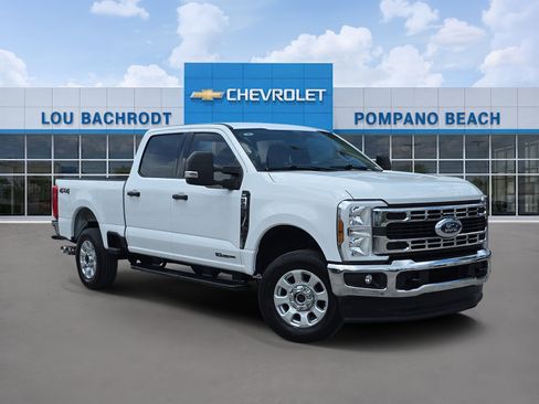 Used 2024 Ford F250 XLT AWD/4WD image 1