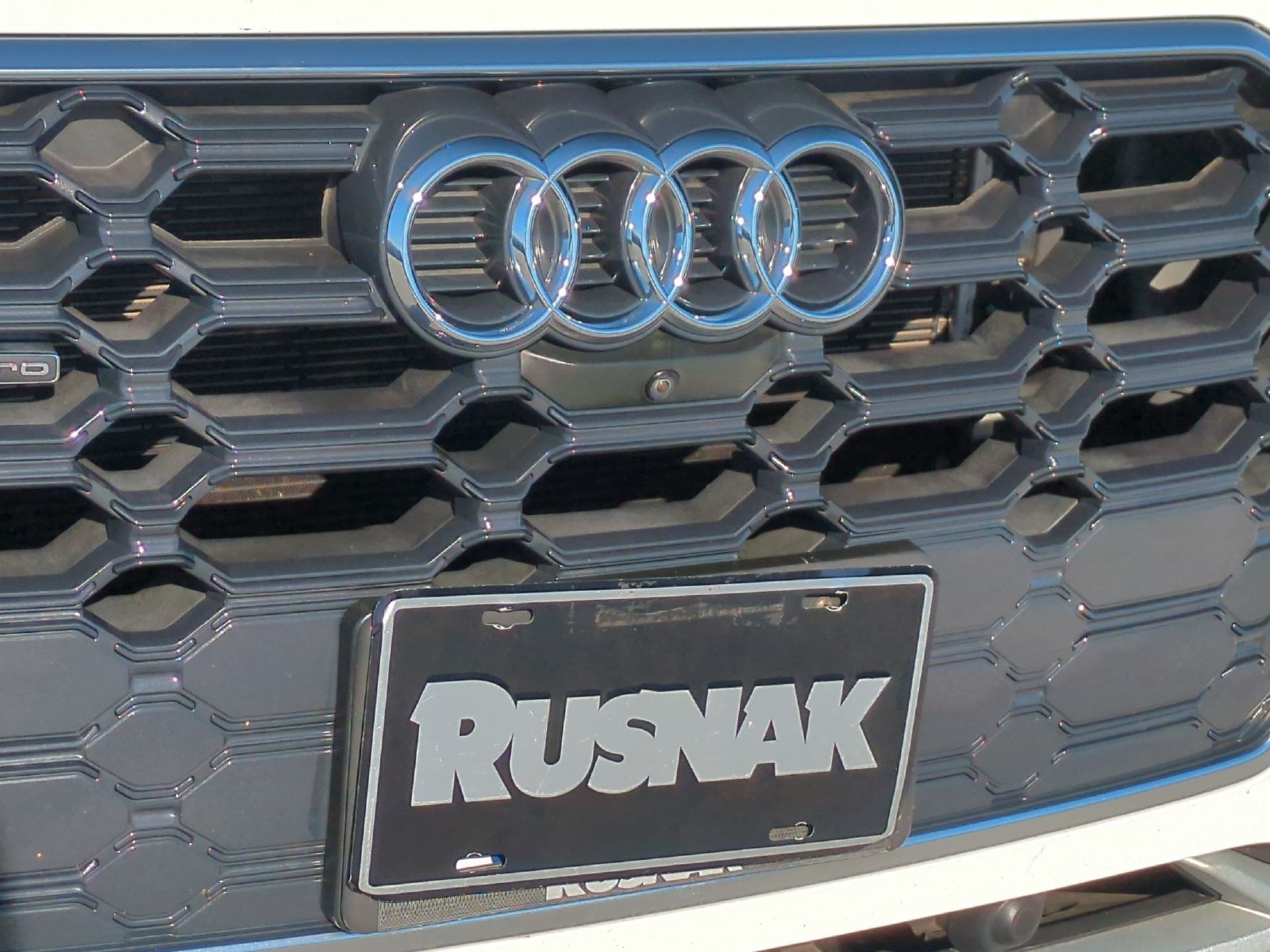 Used 2021 Audi Q5 e Premium Plus w/ Premium Plus Package AWD/4WD image 24