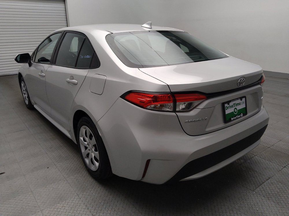 Used 2021 Toyota Corolla LE FWD image 5