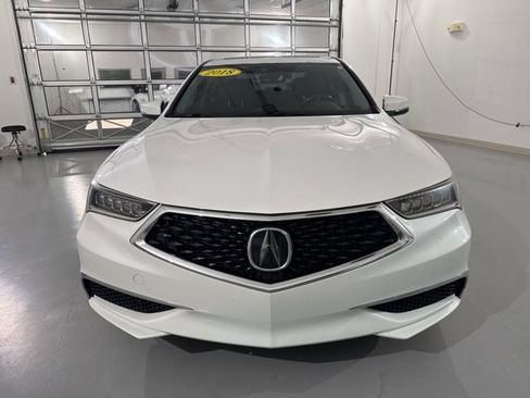 Used 2018 Acura TLX V6 FWD image 2