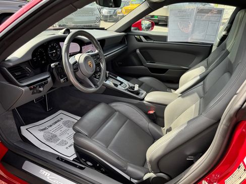 Used 2021 Porsche 911 Carrera image 10