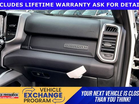 Used 2024 RAM 3500 Big Horn w/ Night Edition AWD/4WD image 13