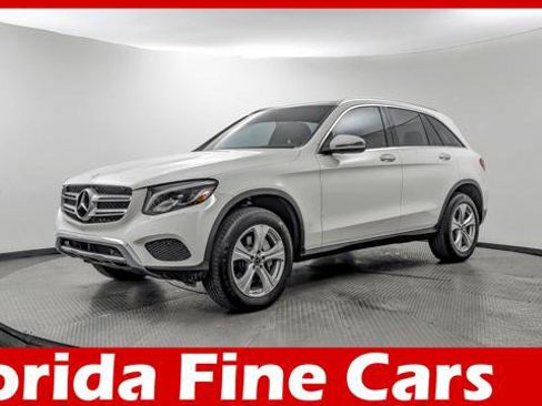 Used 2018 Mercedes-Benz GLC 300 4MATIC w/ Premium Package image 1