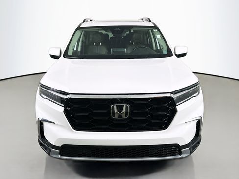 Used 2024 Honda Pilot Elite image 2